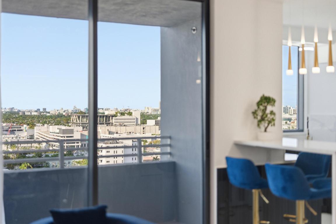 1330 West #1711 Miami Beach, FL 33139