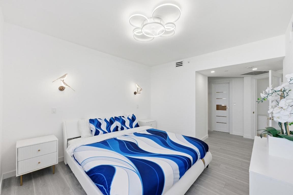 1330 West #1711 Miami Beach, FL 33139