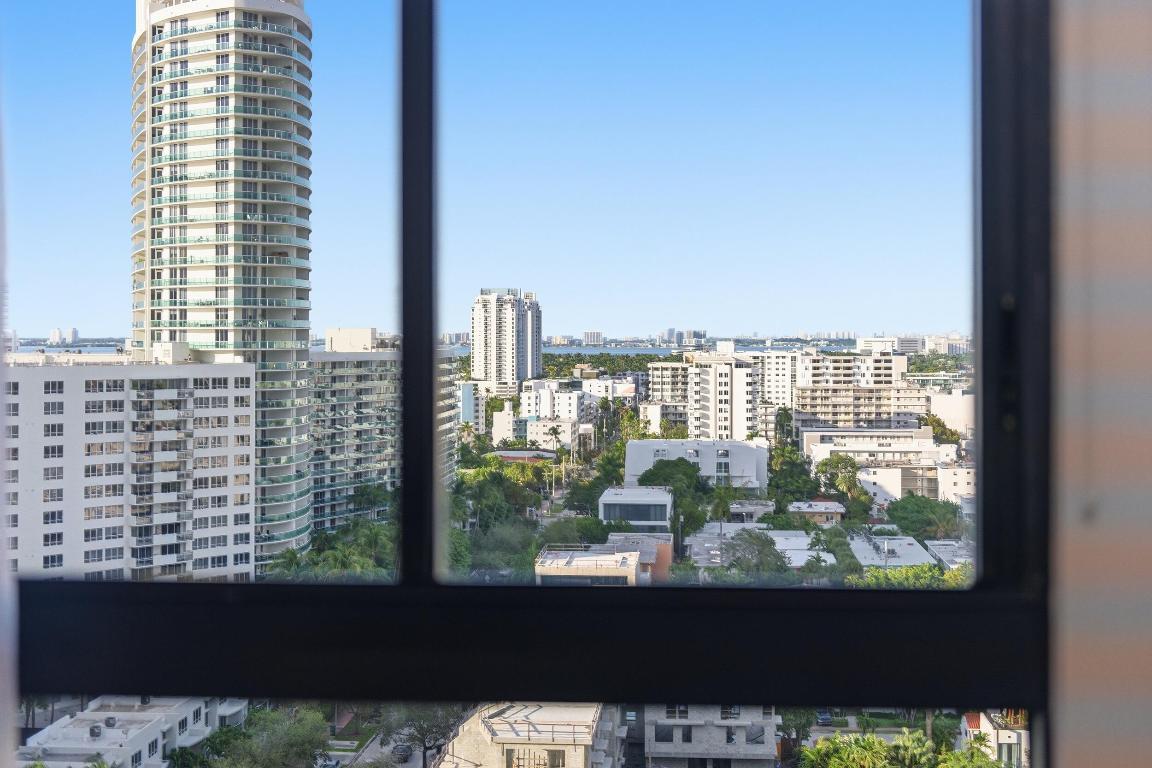 1330 West #1711 Miami Beach, FL 33139