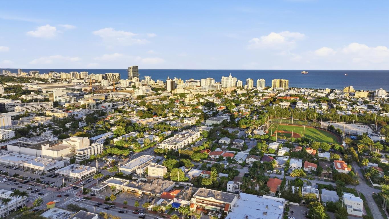 1330 West #1711 Miami Beach, FL 33139