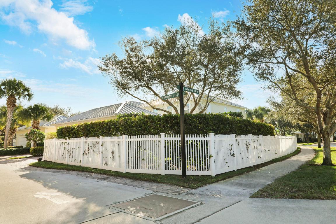 1043 Key Largo Jupiter, FL 33458