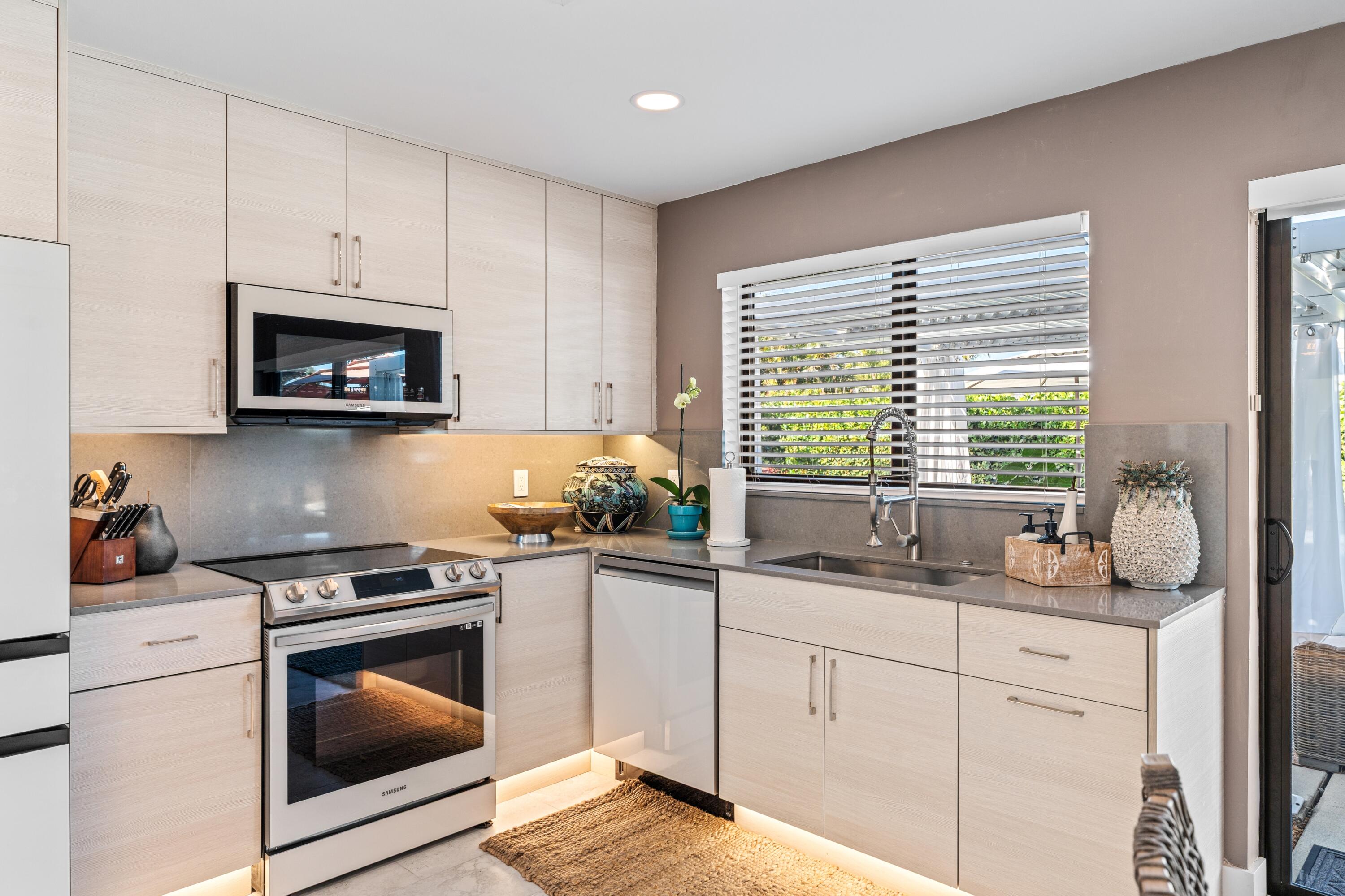 3605 S Lake Boynton Beach, FL 33435