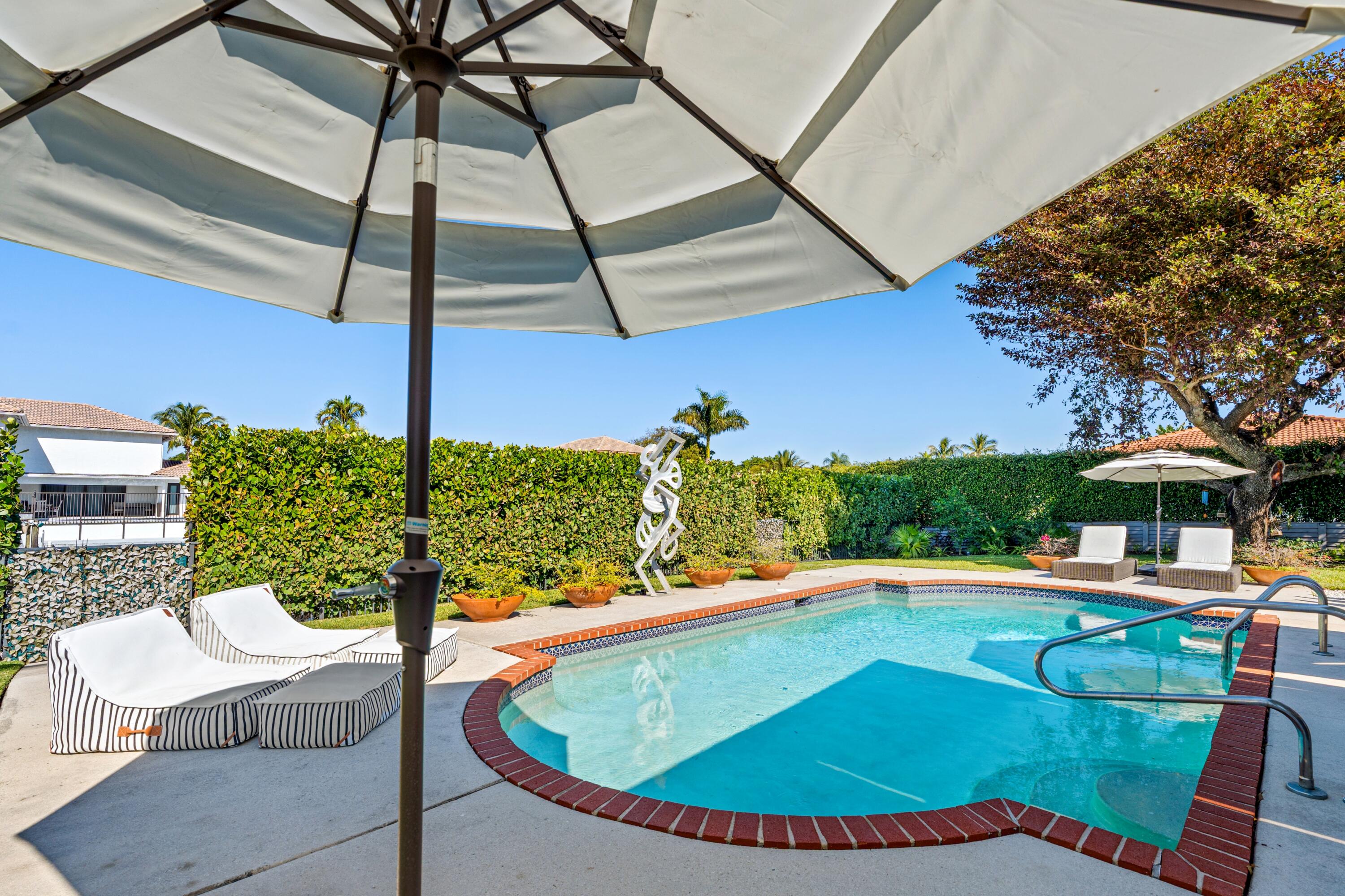 3605 S Lake Boynton Beach, FL 33435