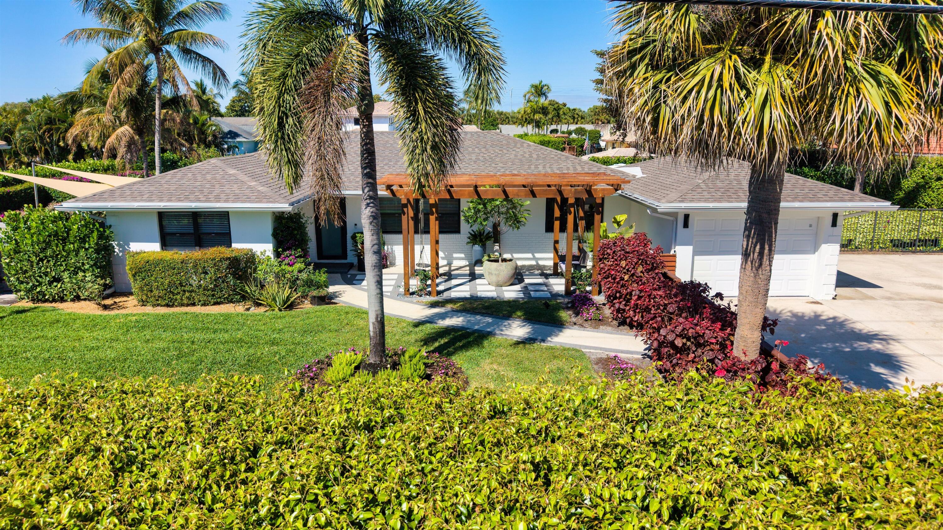 3605 S Lake Boynton Beach, FL 33435