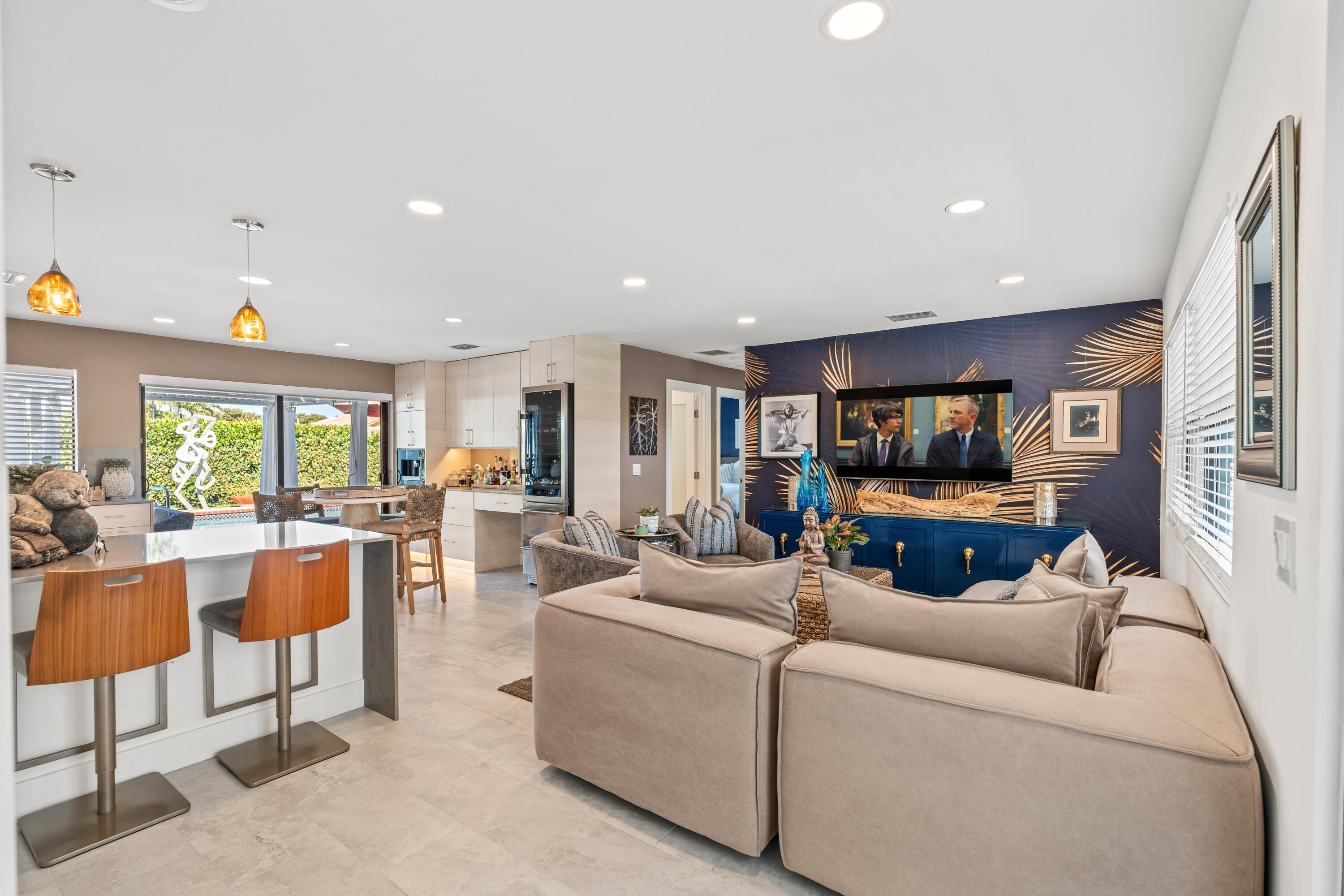 3605 S Lake Boynton Beach, FL 33435