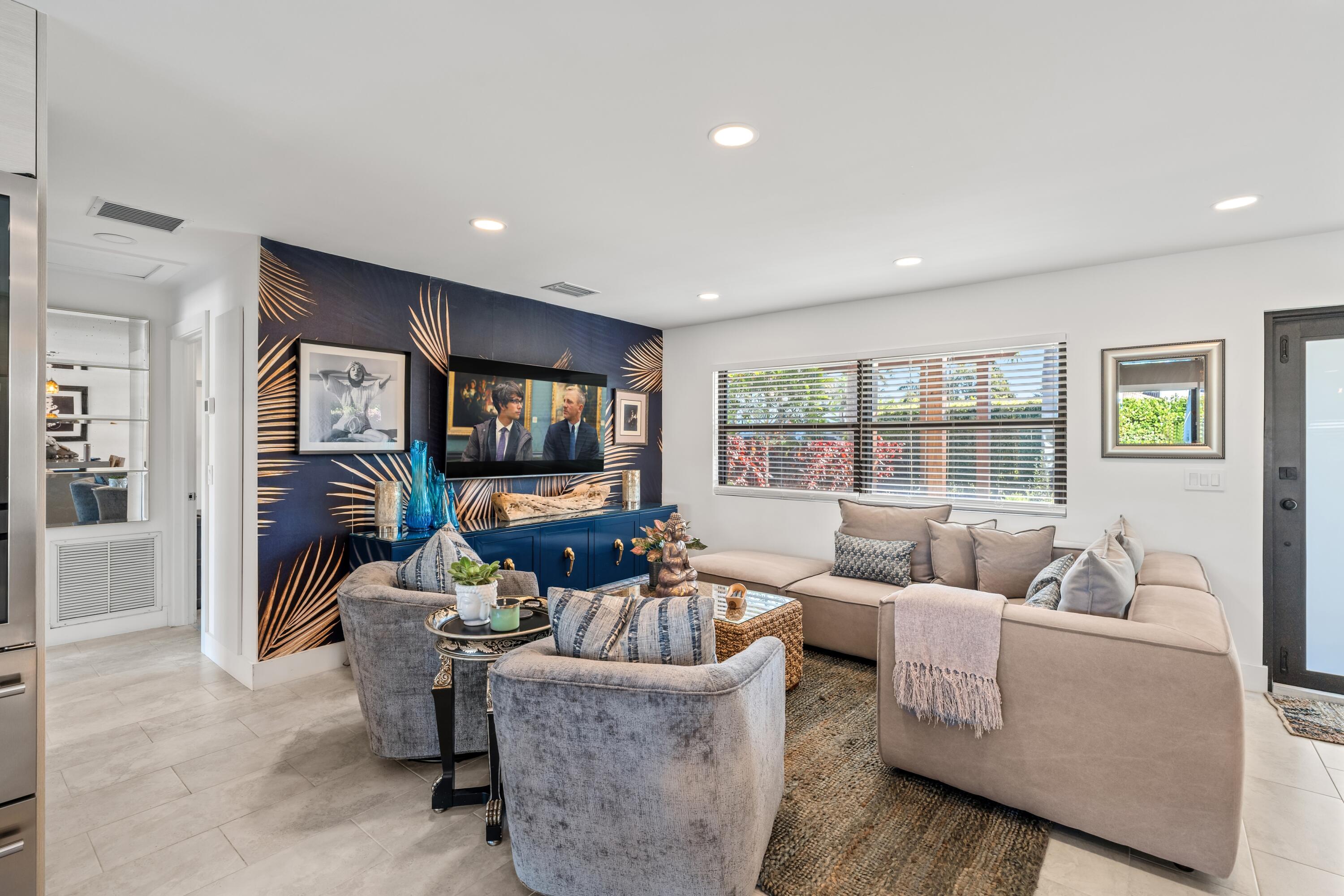 3605 S Lake Boynton Beach, FL 33435