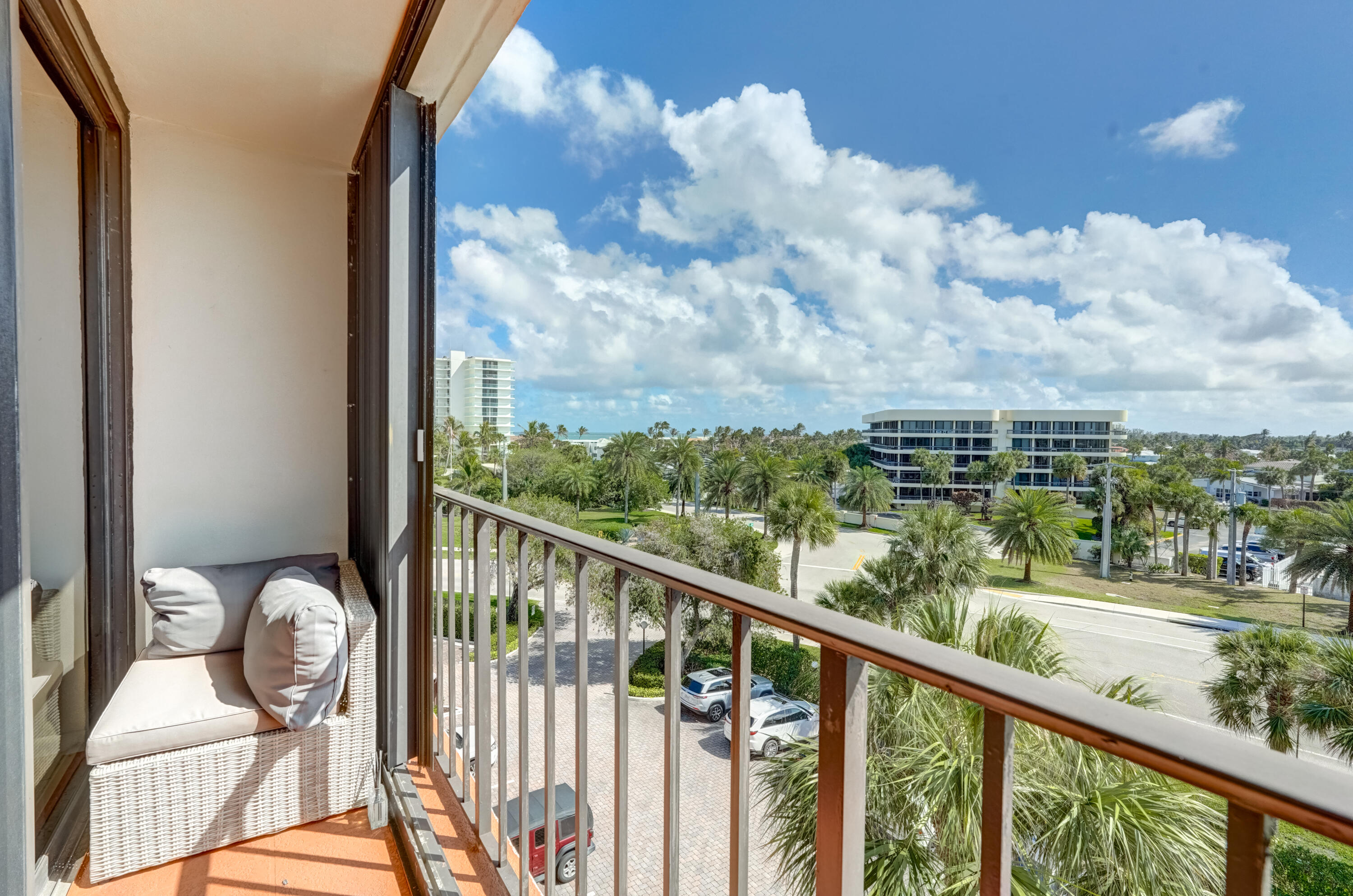 225 Beach #503 Tequesta, FL 33469
