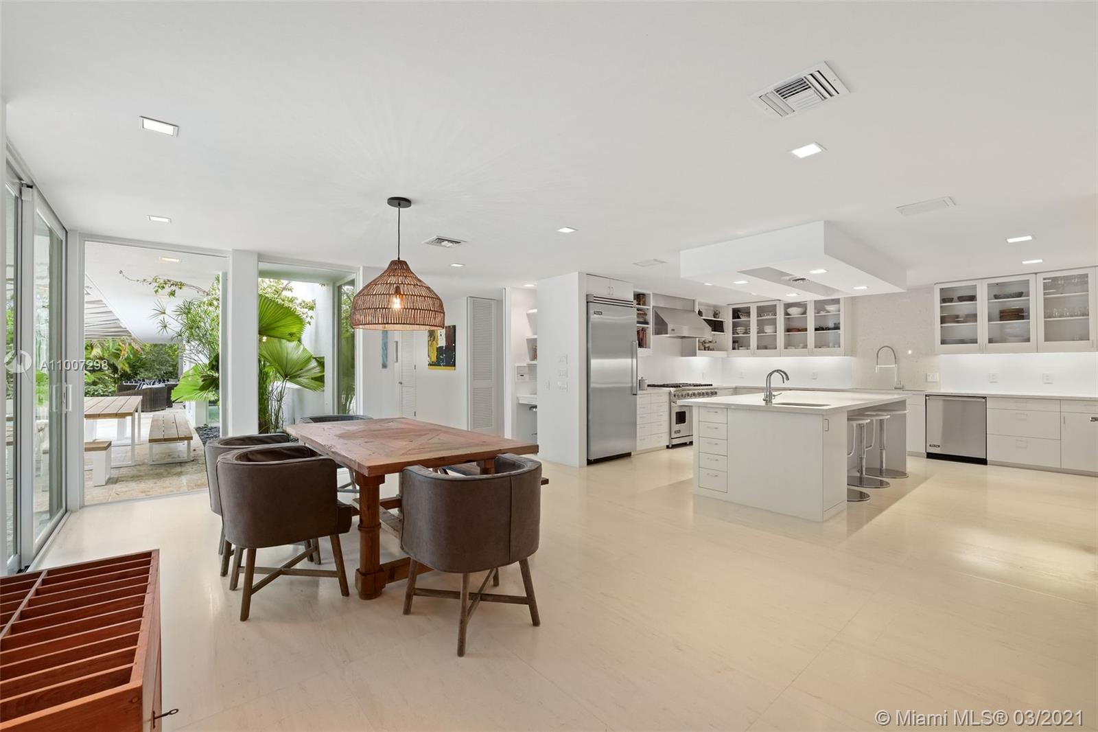 10400 Old Cutler Rd Coral Gables, FL 33156