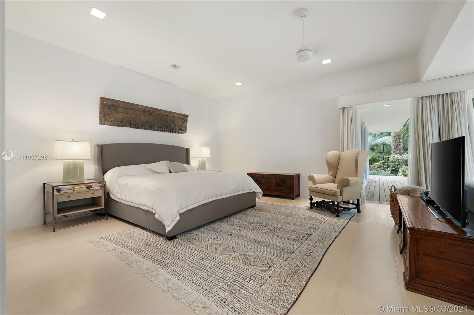 10400 Old Cutler Rd Coral Gables, FL 33156