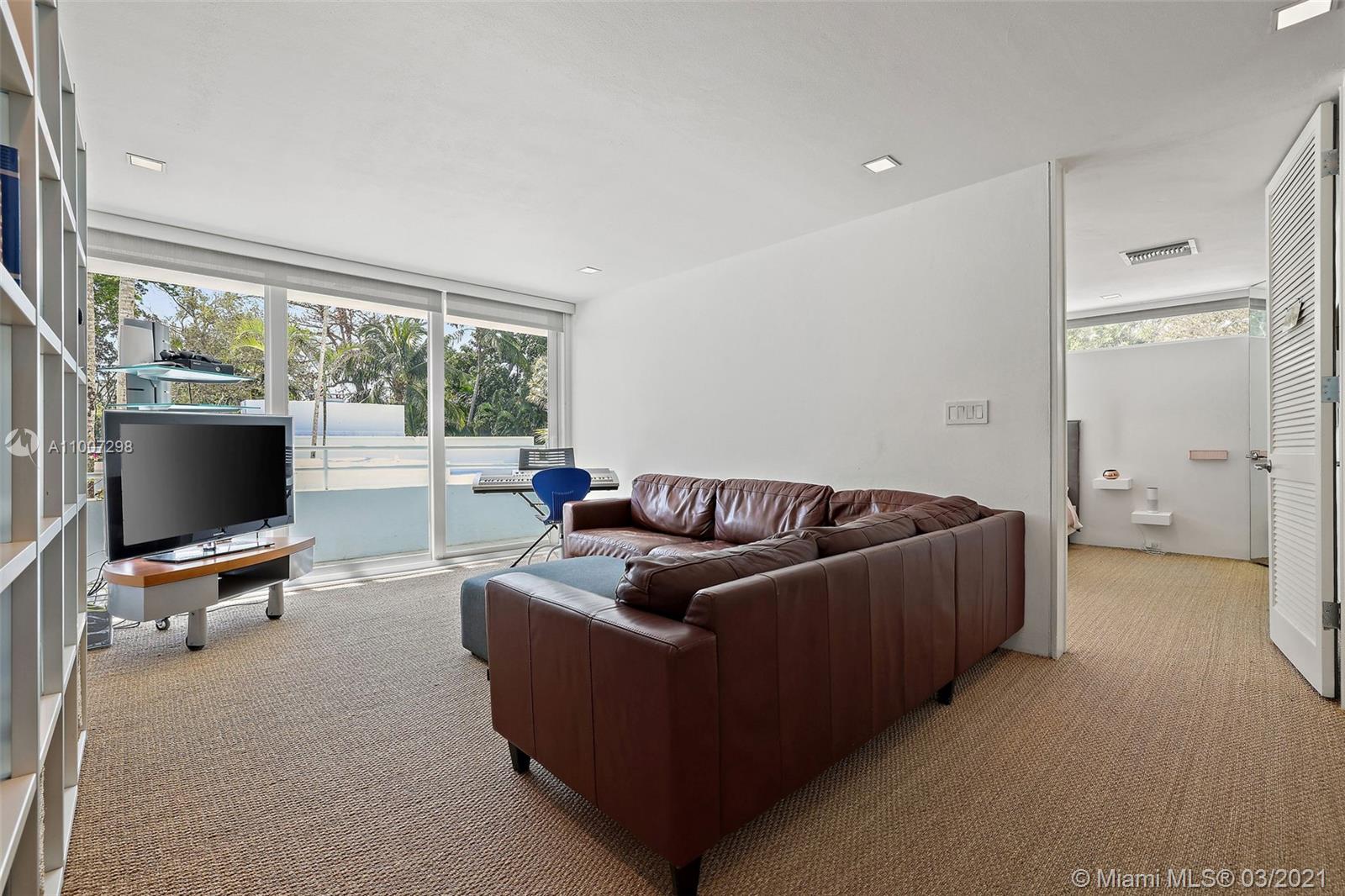 10400 Old Cutler Rd Coral Gables, FL 33156