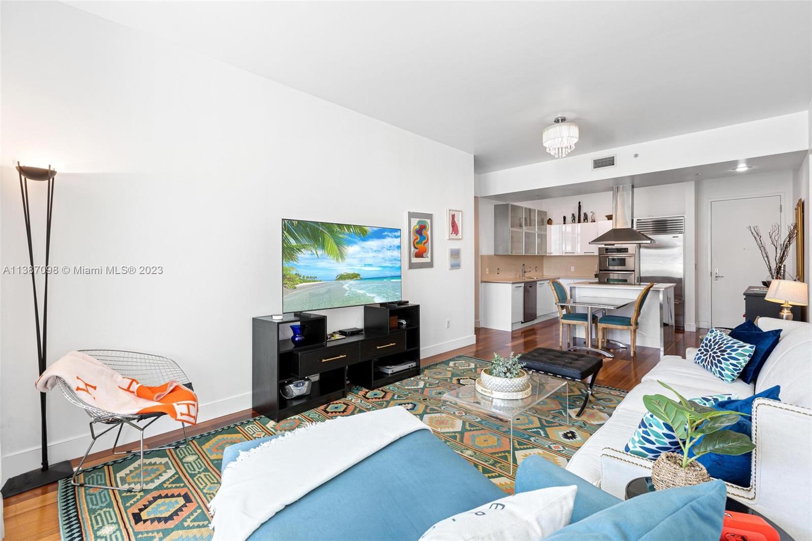 218 SE 14th St #803 Miami, FL 33131