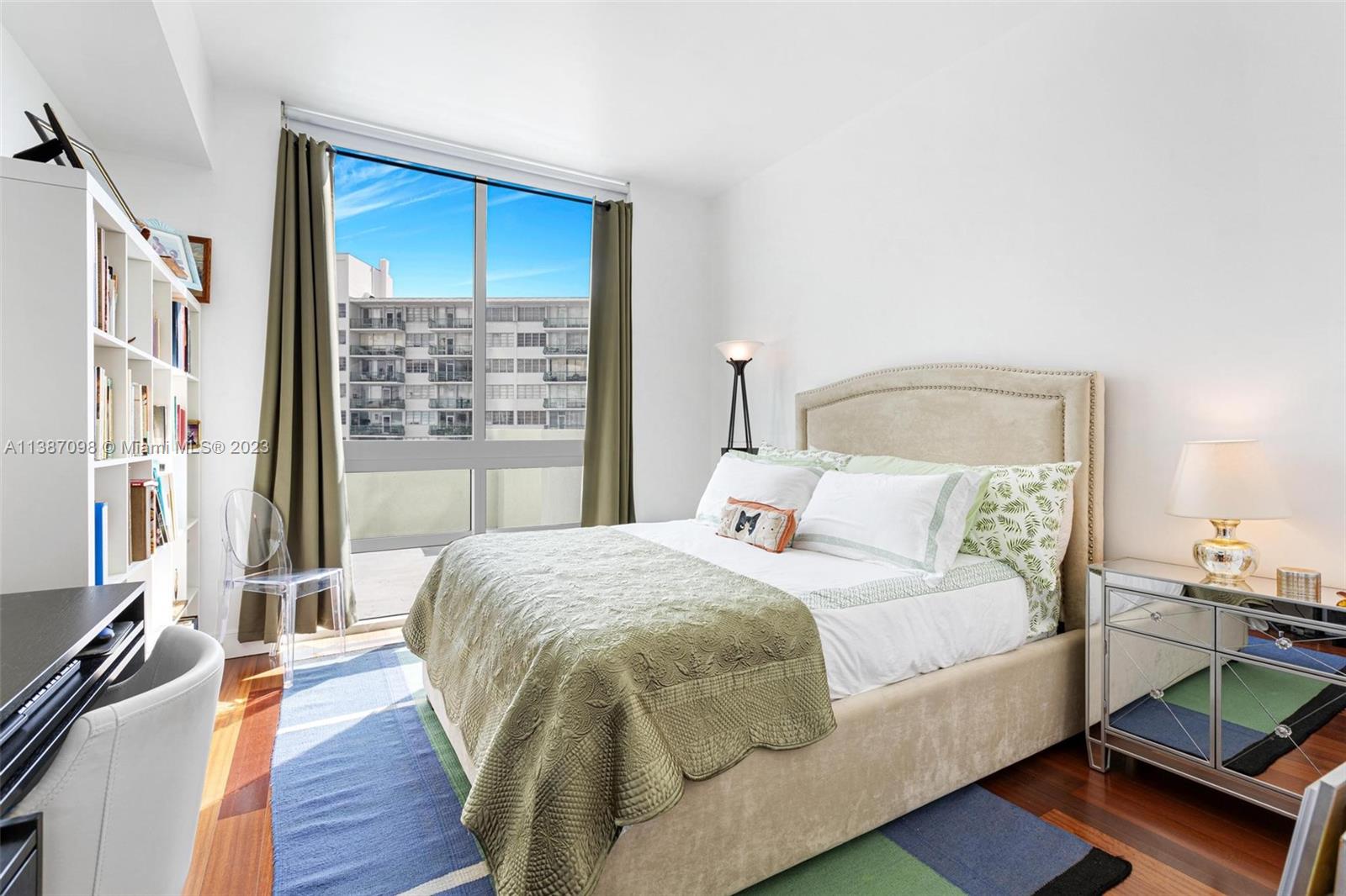 218 SE 14th St #803 Miami, FL 33131