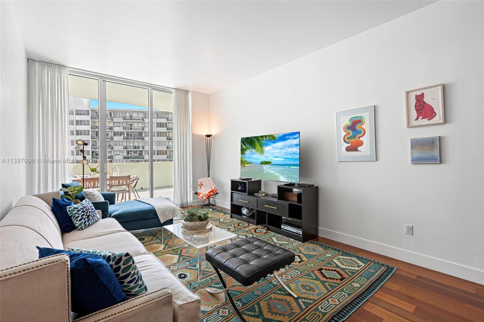 218 SE 14th St #803 Miami, FL 33131