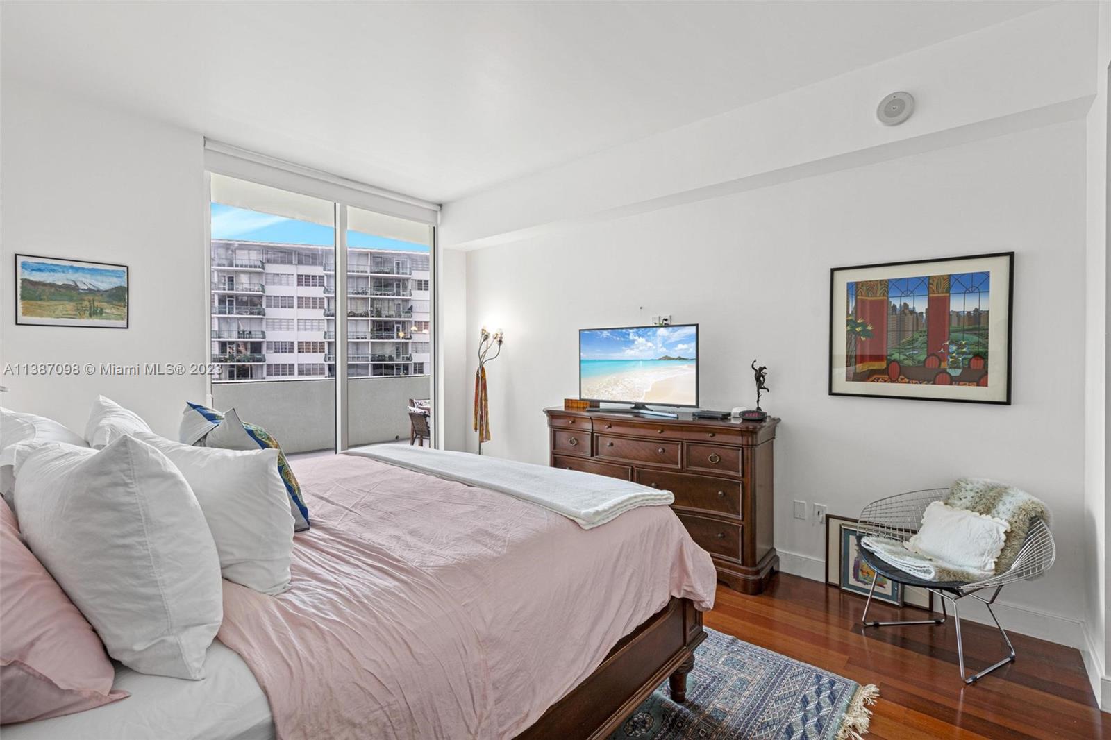 218 SE 14th St #803 Miami, FL 33131