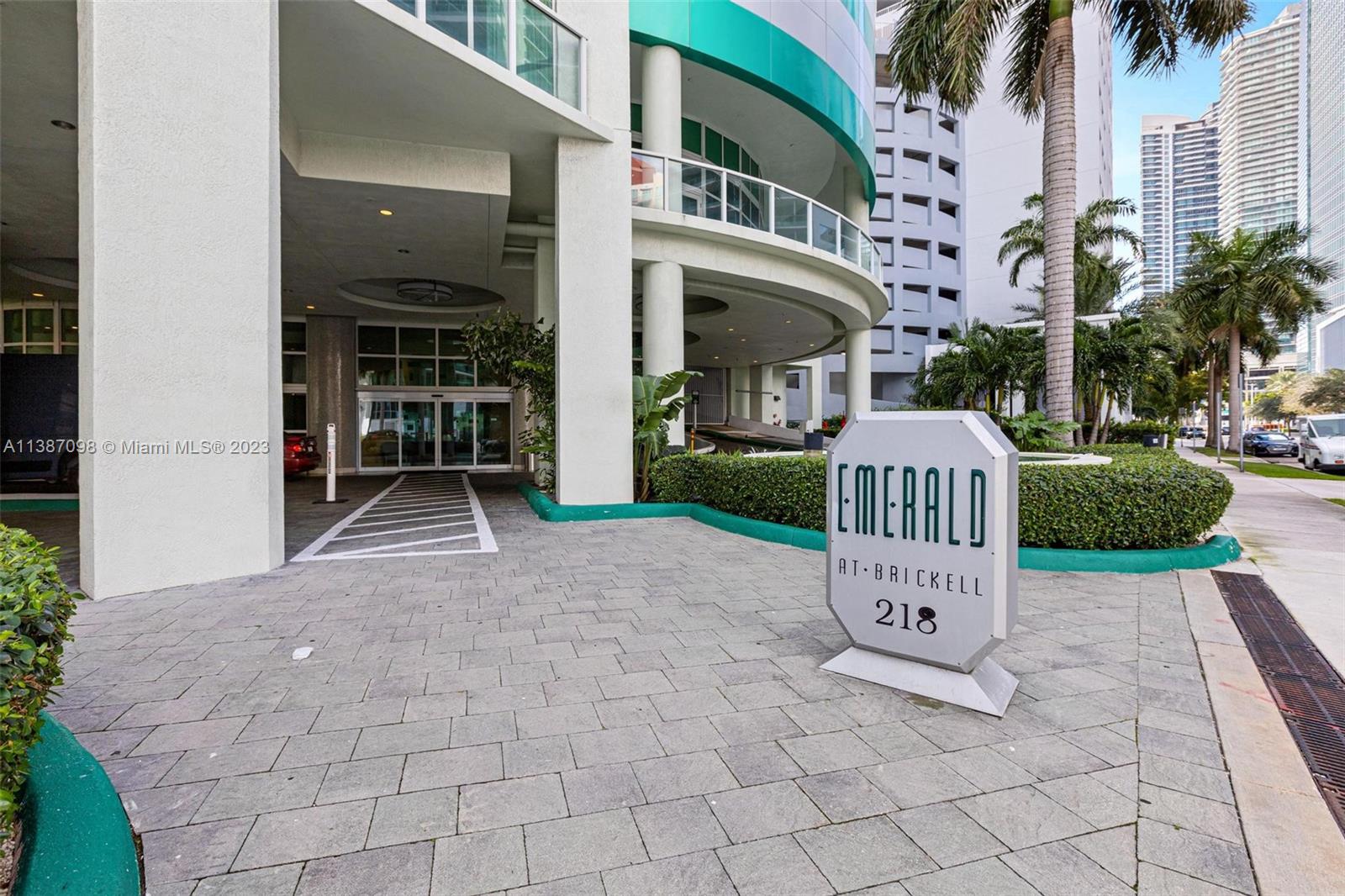 218 SE 14th St #803 Miami, FL 33131