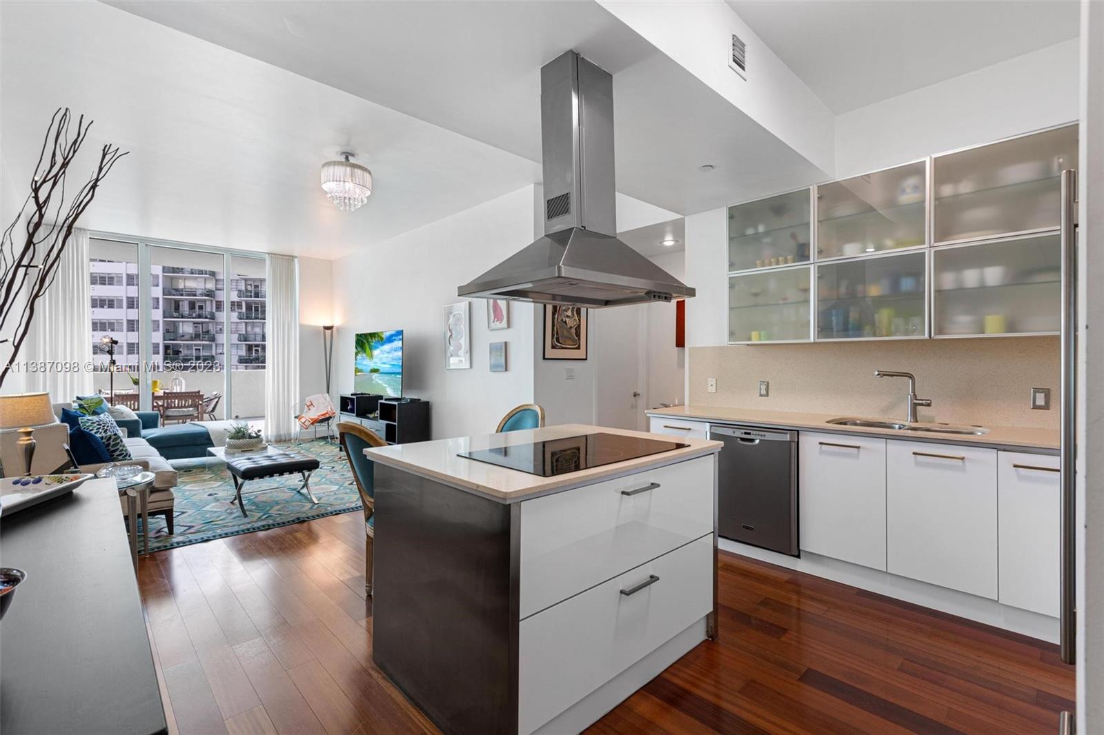 218 SE 14th St #803 Miami, FL 33131