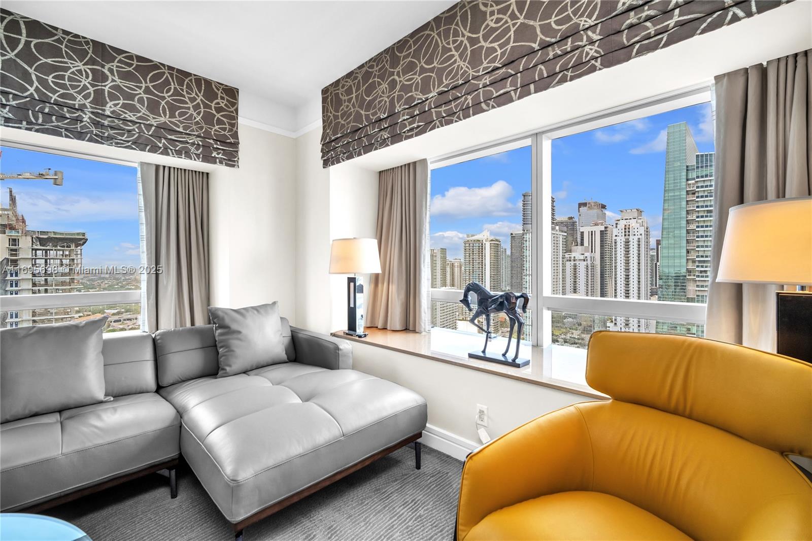 1435 Brickell Ave #3012 Miami, FL 33131