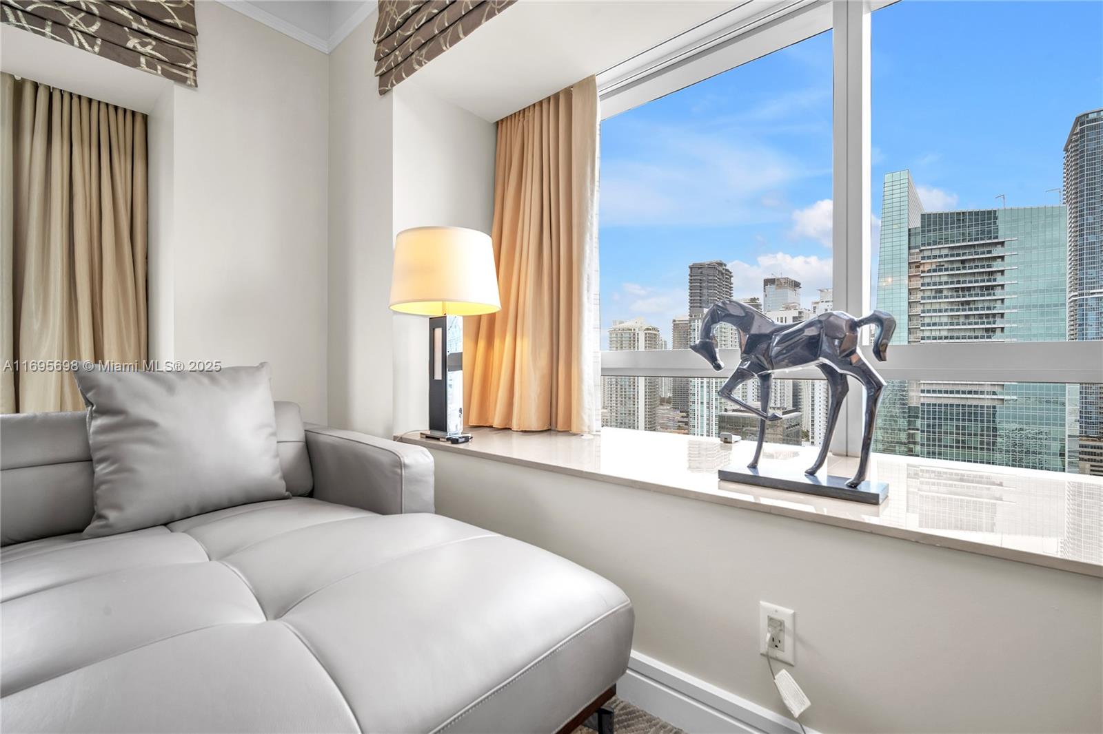 1435 Brickell Ave #3012 Miami, FL 33131