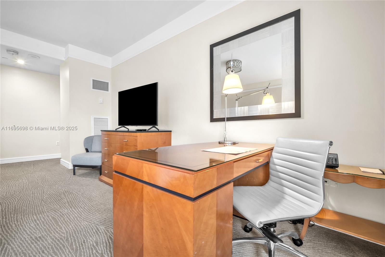 1435 Brickell Ave #3012 Miami, FL 33131