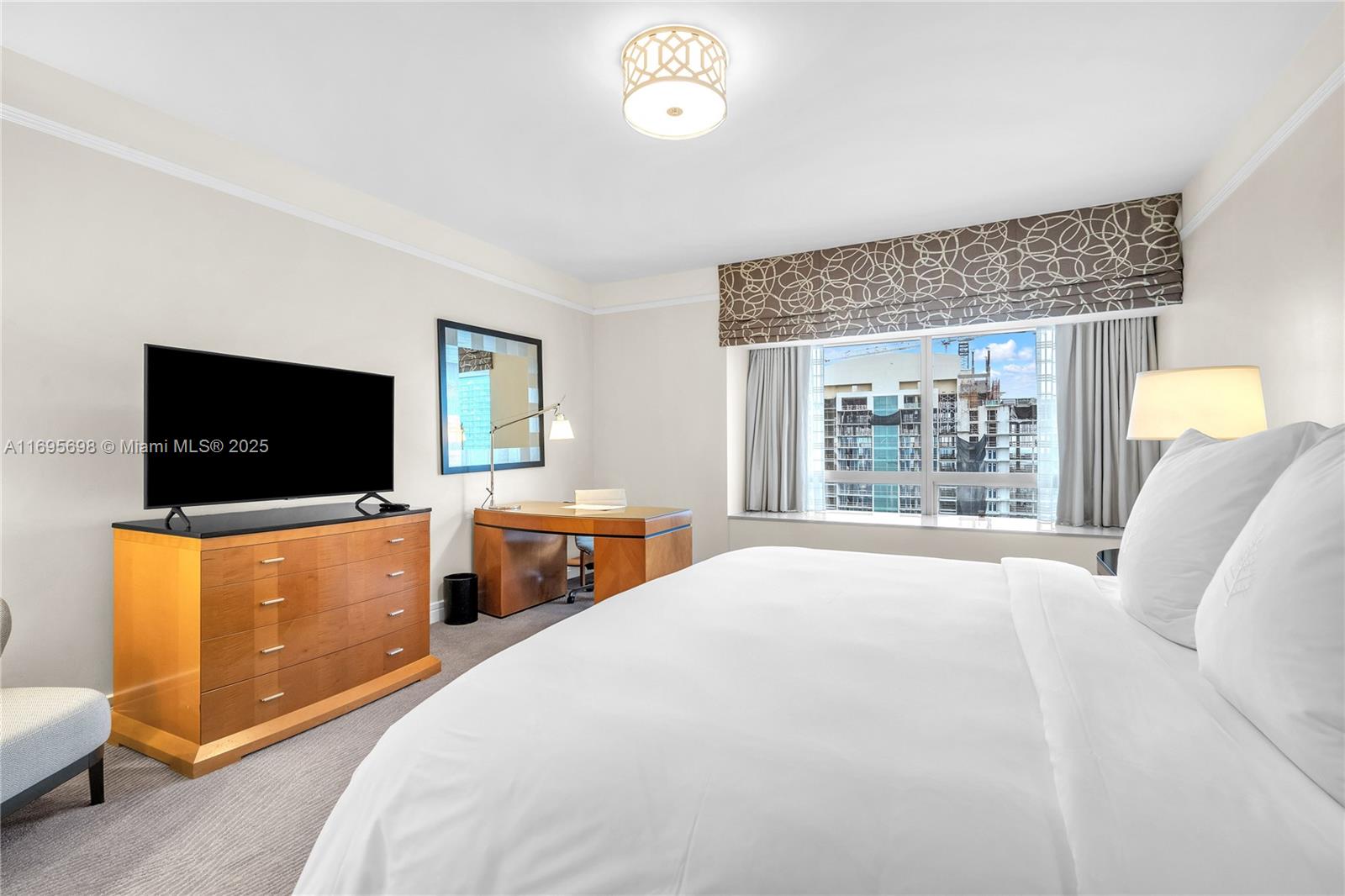 1435 Brickell Ave #3012 Miami, FL 33131