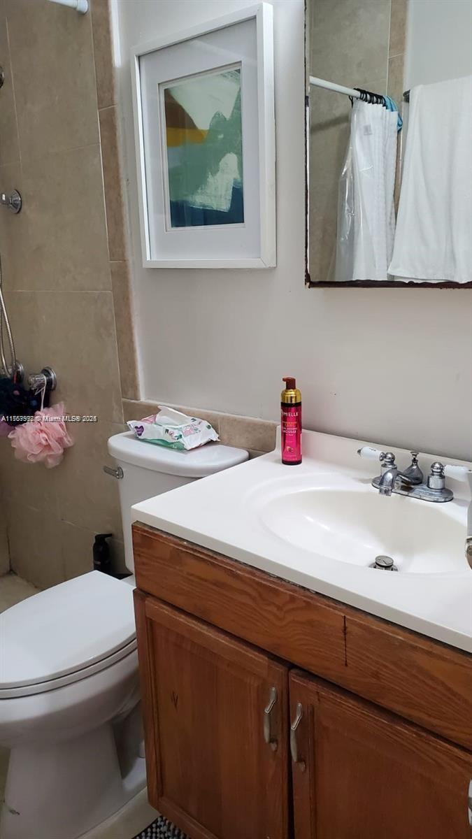 Undisclosed Address North Miami Beach, FL 33162