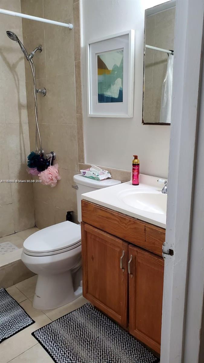 Undisclosed Address North Miami Beach, FL 33162