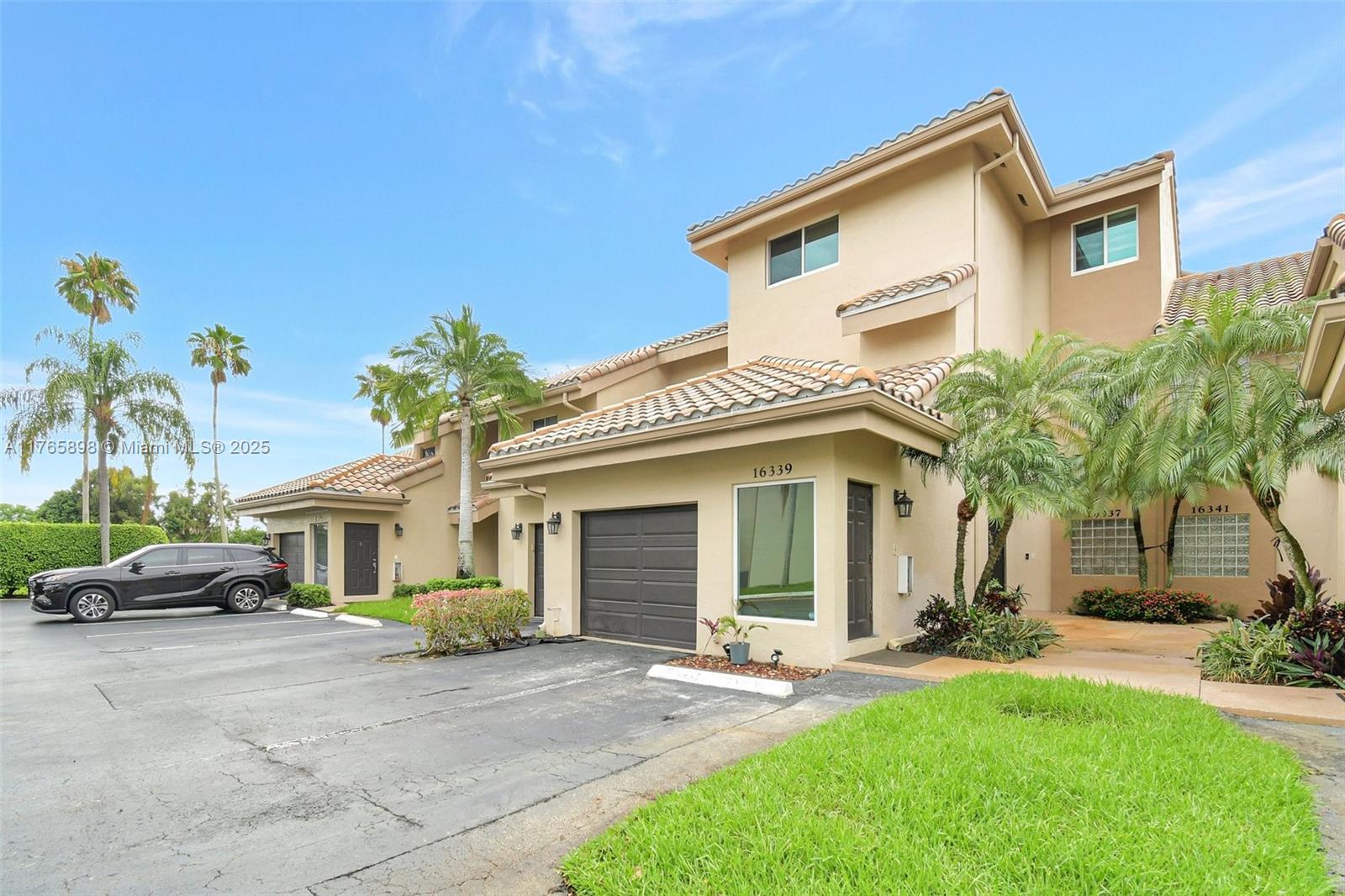 16339 Malibu Dr #22,Weston, FL 33326