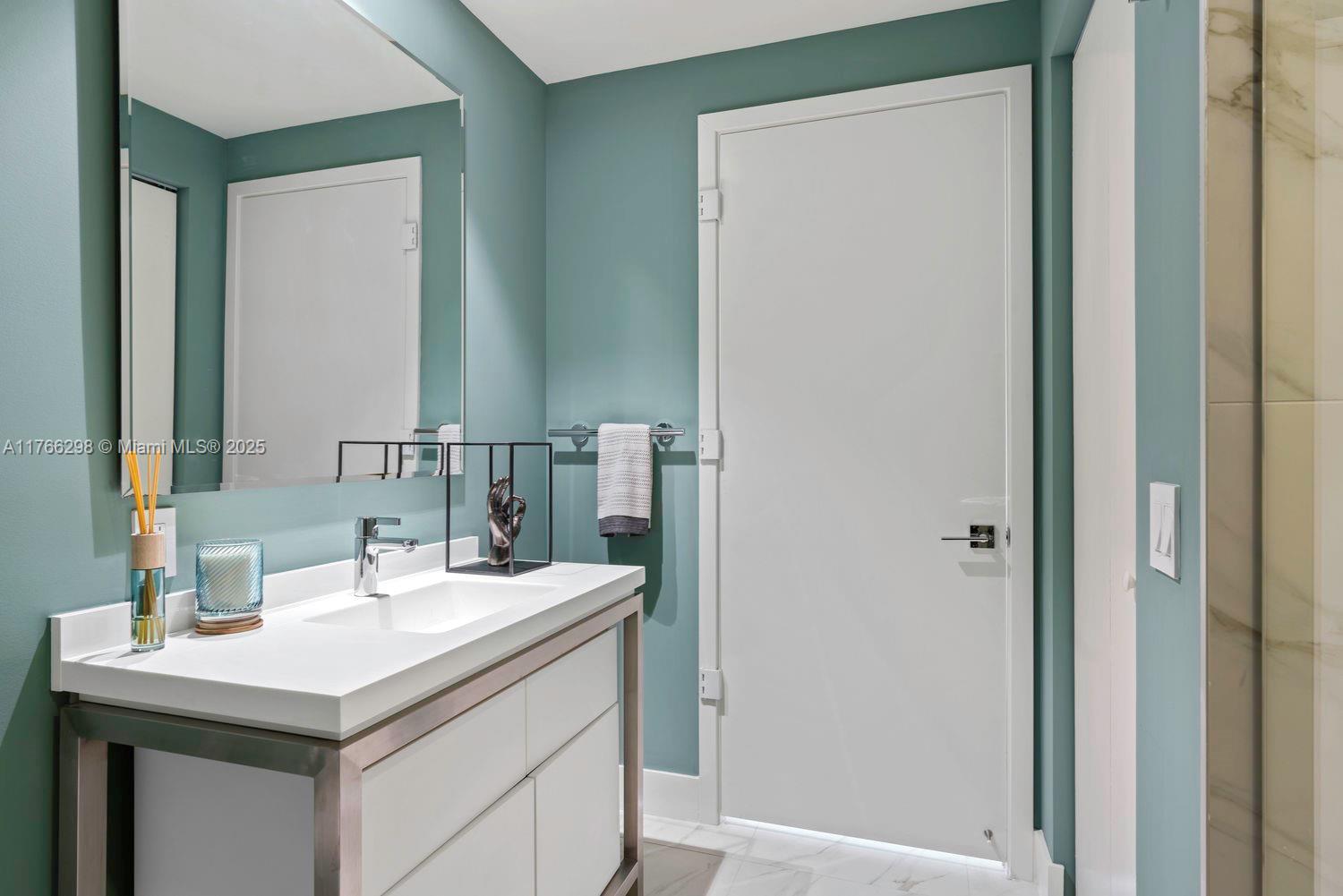 image One Metropica19