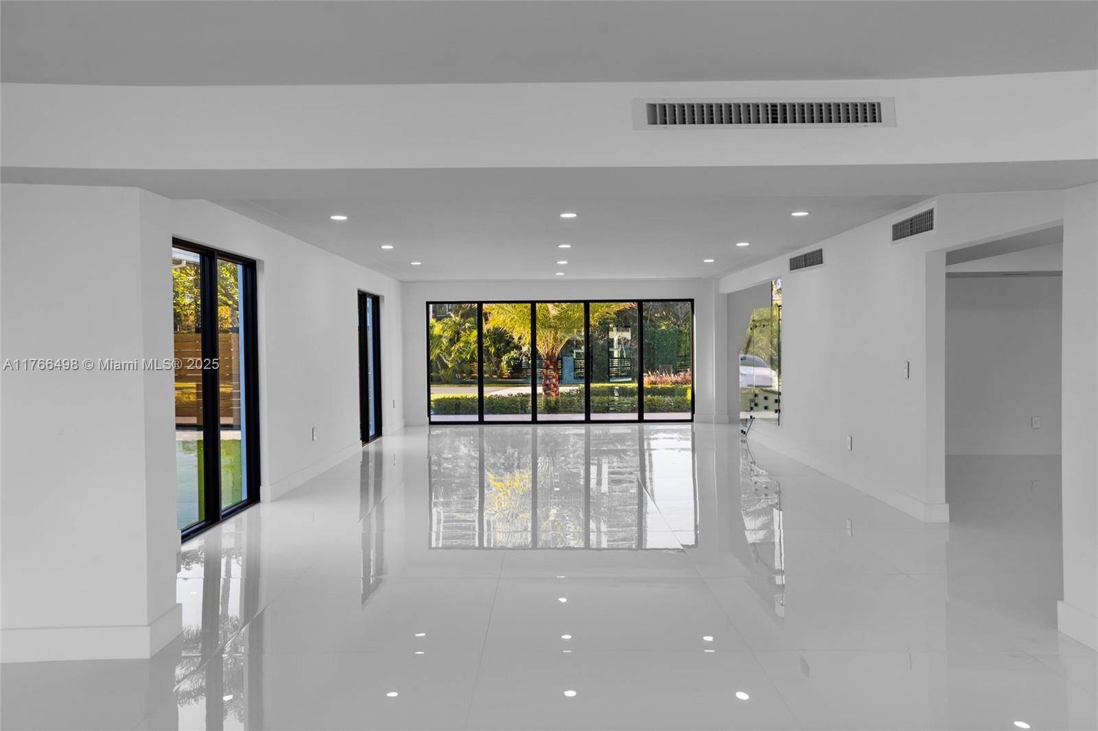 406 Holiday Dr Hallandale Beach, FL 33009 406 Holiday Dr Hallandale Beach, FL 33009