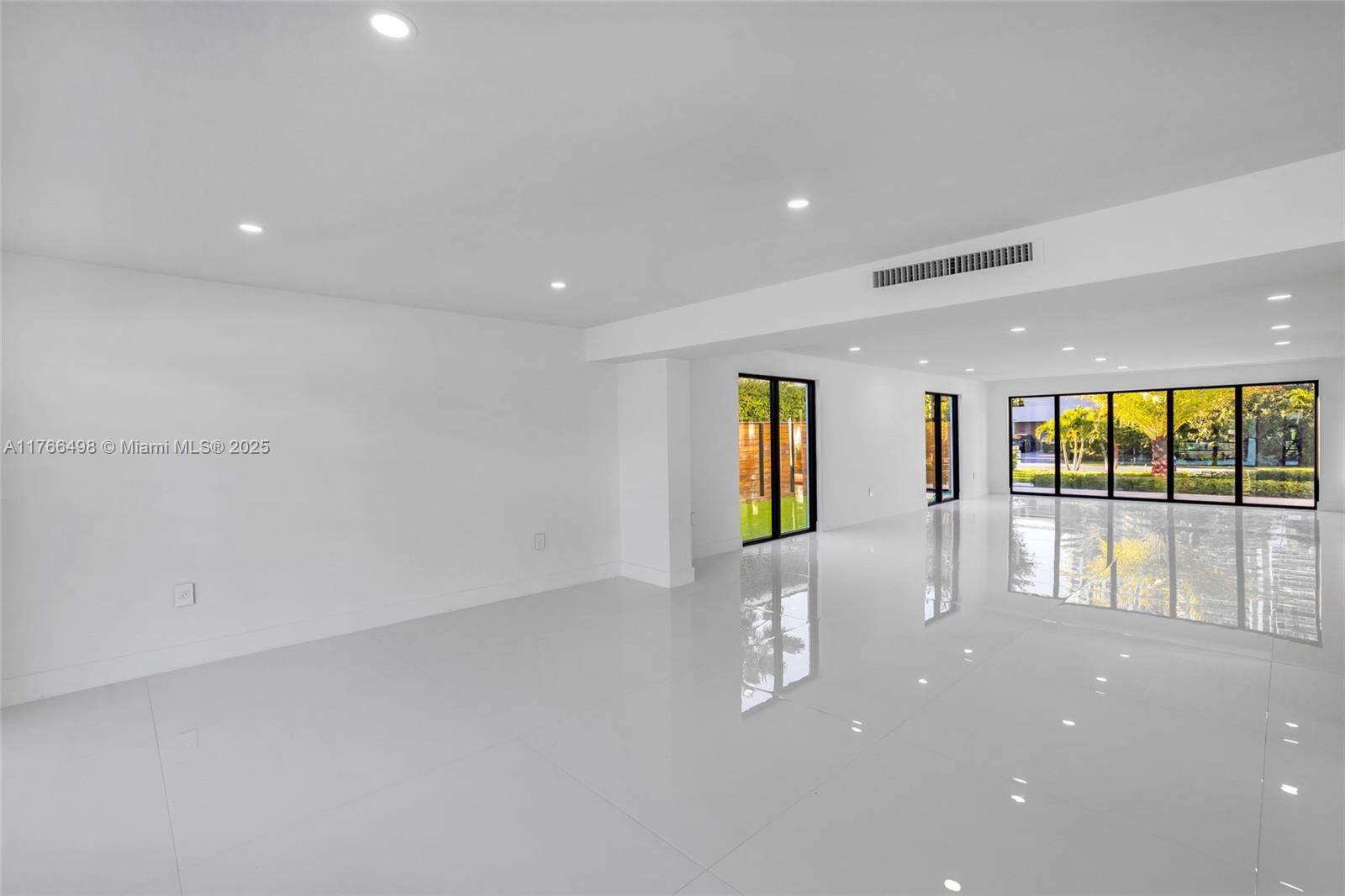 406 Holiday Dr Hallandale Beach, FL 33009 406 Holiday Dr Hallandale Beach, FL 33009