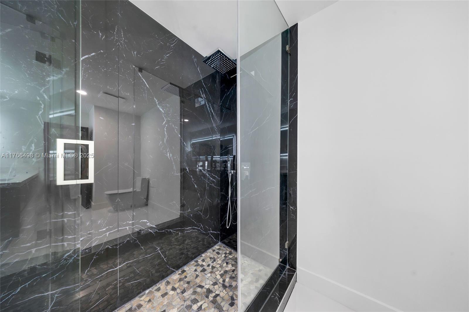 406 Holiday Dr Hallandale Beach, FL 33009 406 Holiday Dr Hallandale Beach, FL 33009