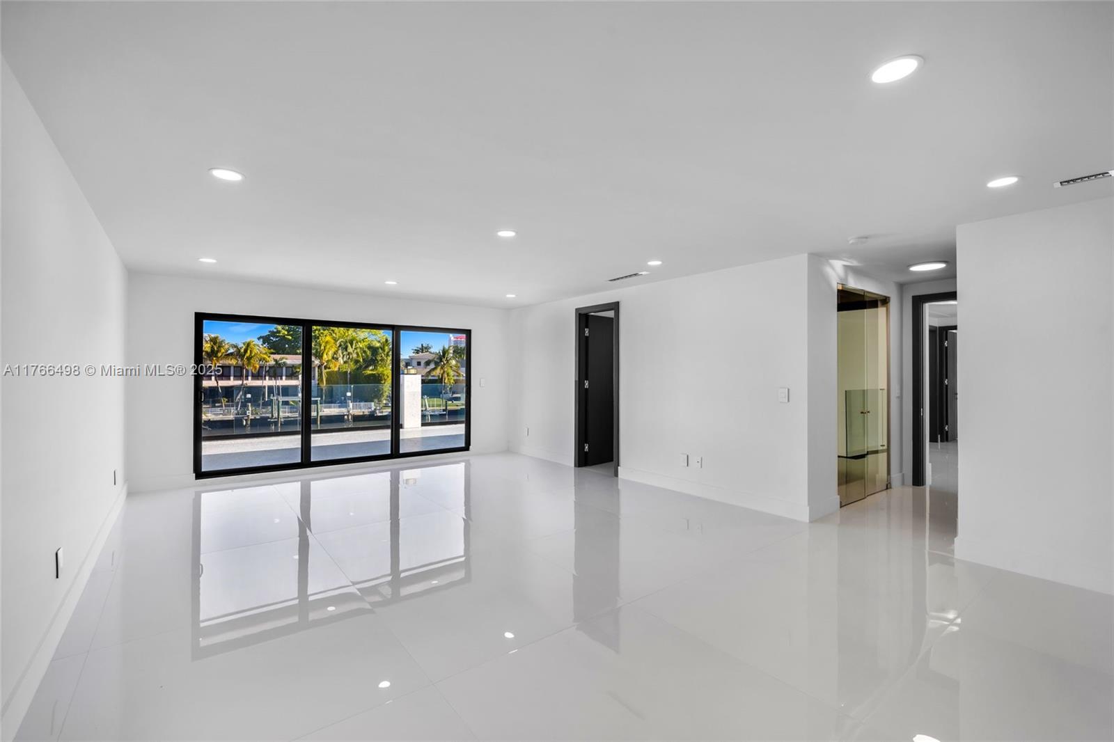 406 Holiday Dr Hallandale Beach, FL 33009 406 Holiday Dr Hallandale Beach, FL 33009