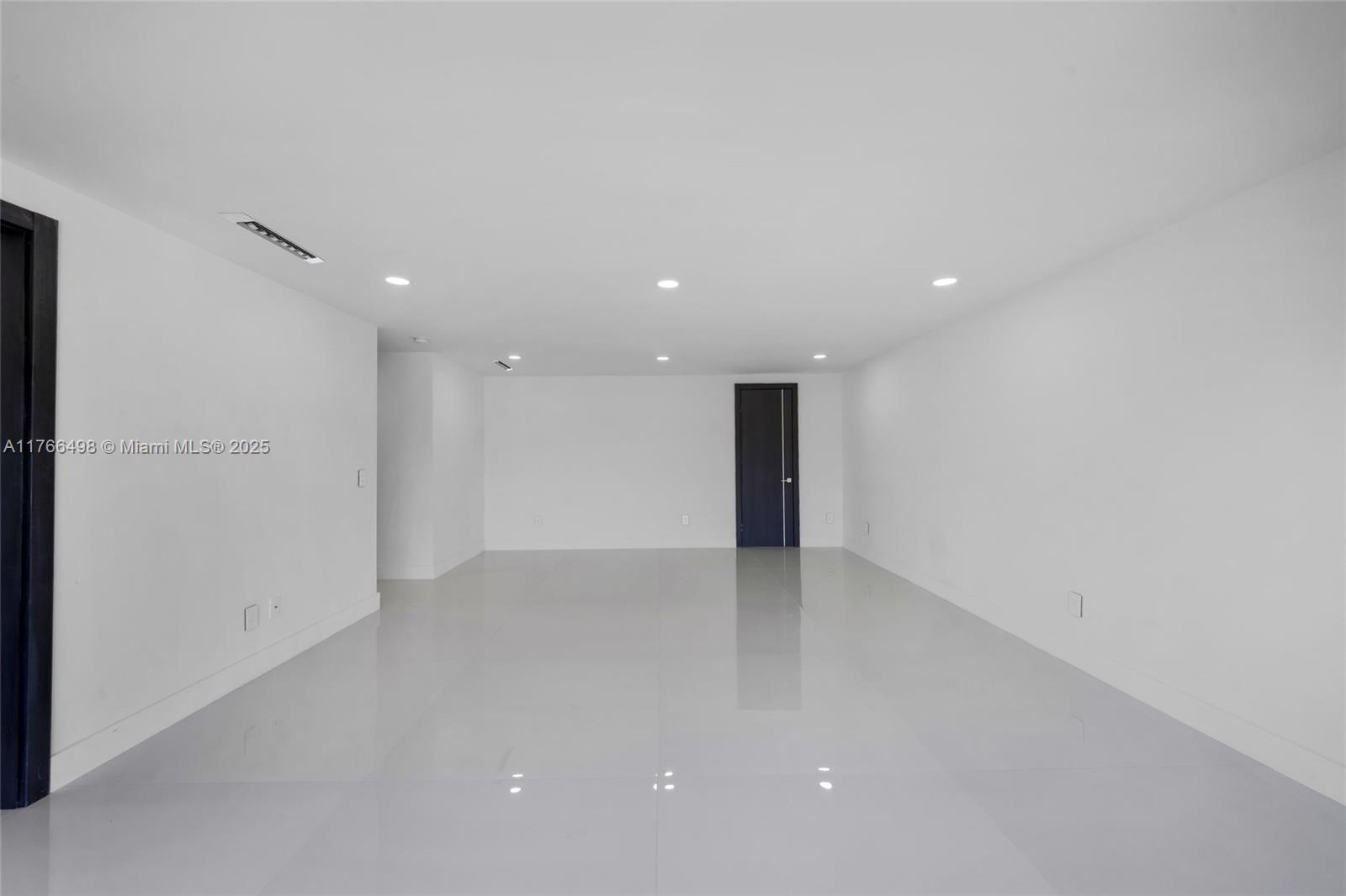 406 Holiday Dr Hallandale Beach, FL 33009 406 Holiday Dr Hallandale Beach, FL 33009