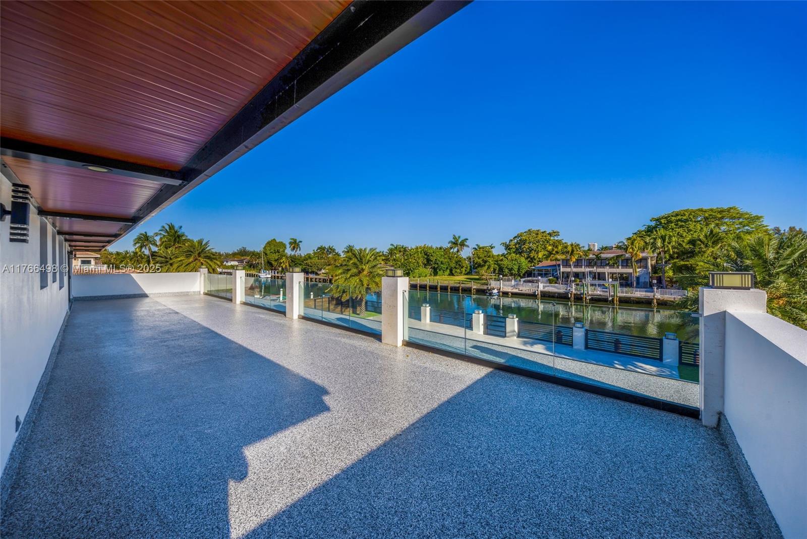 406 Holiday Dr Hallandale Beach, FL 33009 406 Holiday Dr Hallandale Beach, FL 33009