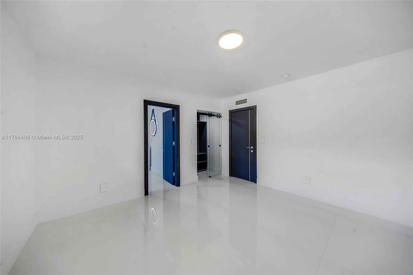 406 Holiday Dr Hallandale Beach, FL 33009 406 Holiday Dr Hallandale Beach, FL 33009