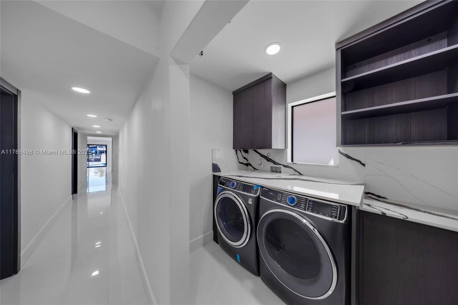 406 Holiday Dr Hallandale Beach, FL 33009 406 Holiday Dr Hallandale Beach, FL 33009