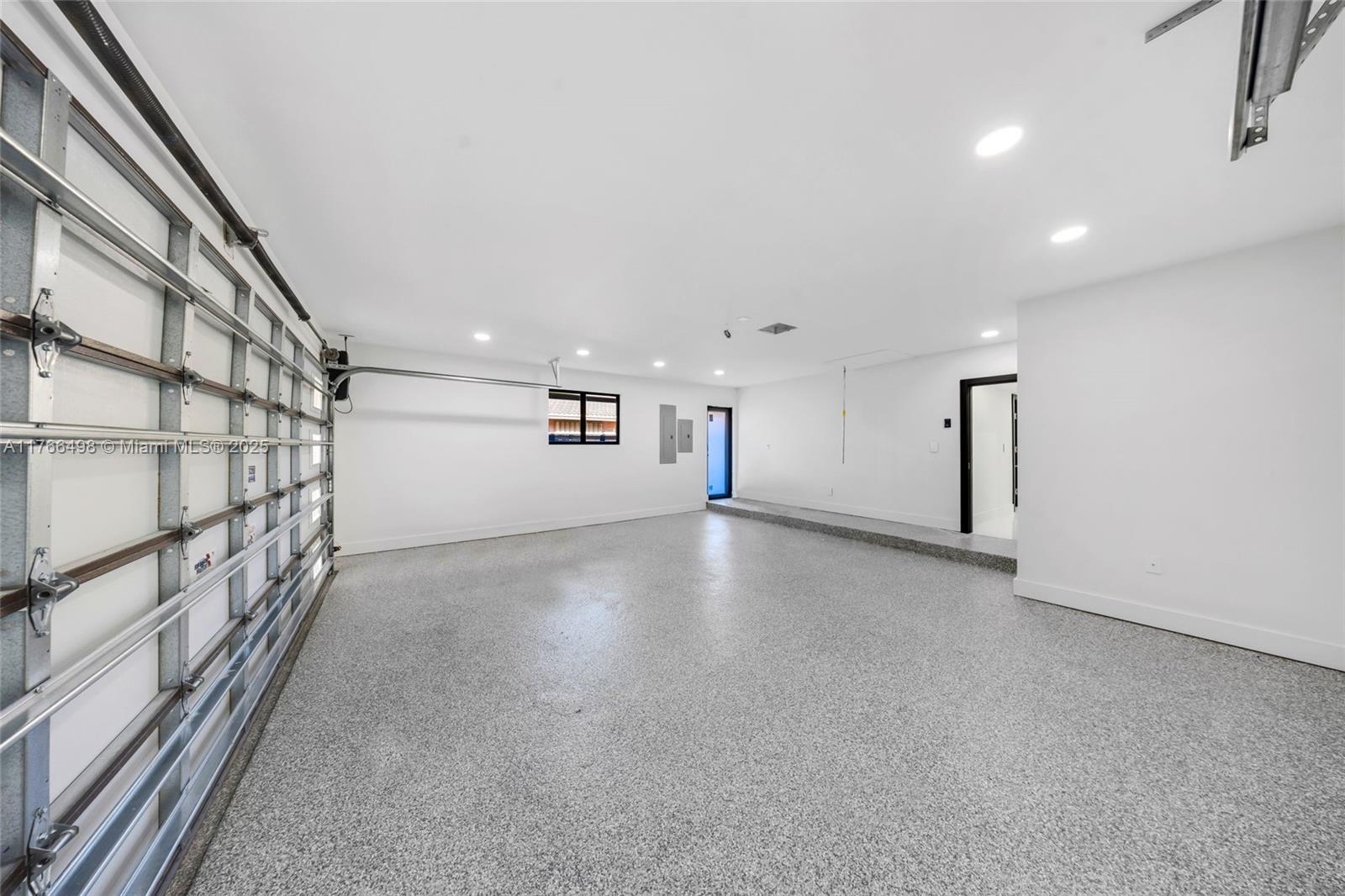 406 Holiday Dr Hallandale Beach, FL 33009 406 Holiday Dr Hallandale Beach, FL 33009