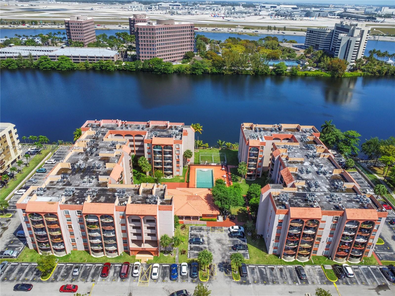 image EL CID CONDO21