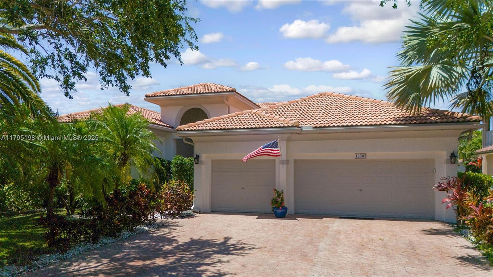12307 NW 49th St,Coral Springs, FL 33076