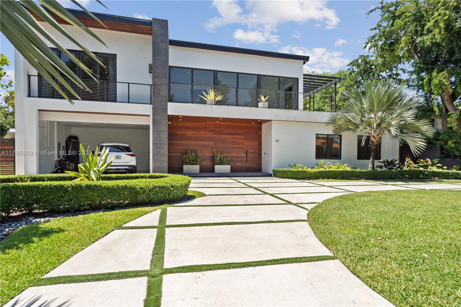 58 Bay Ht Dr,Miami, FL 33133