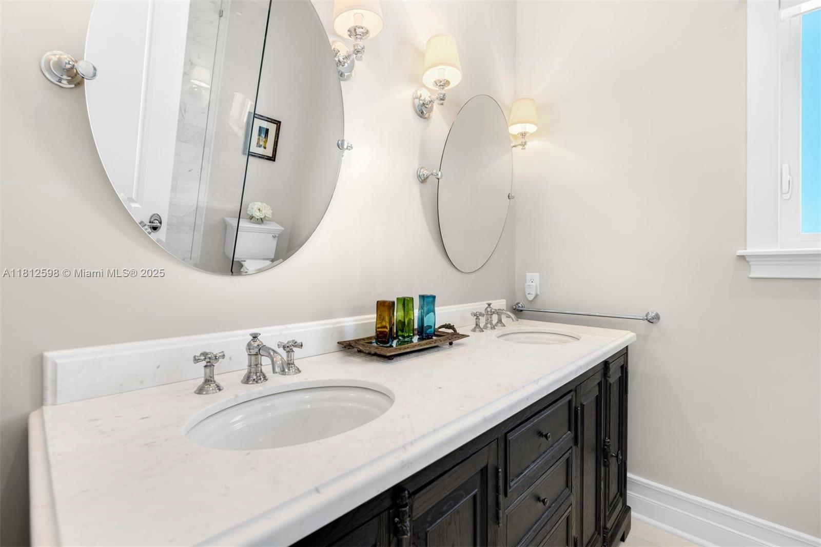 1460 S Treasure Dr North Bay Village, FL 33141