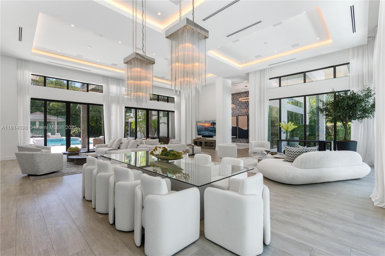 9505 SW 63rd Ct Pinecrest, FL 33156