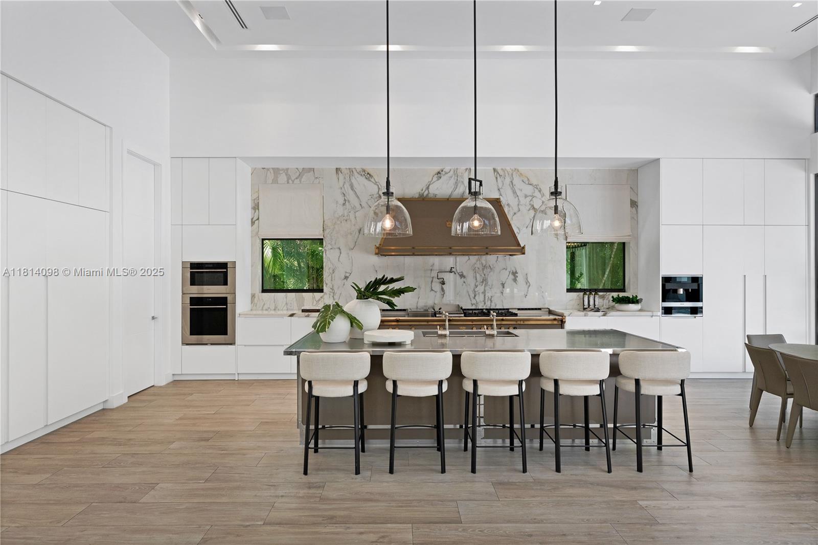 9505 SW 63rd Ct Pinecrest, FL 33156