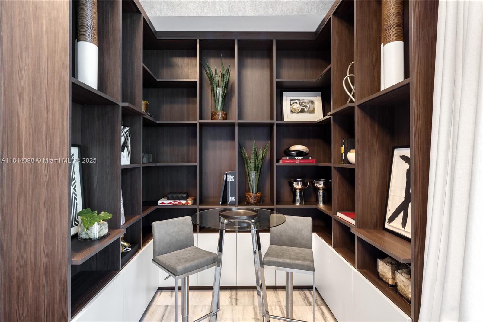 9505 SW 63rd Ct Pinecrest, FL 33156