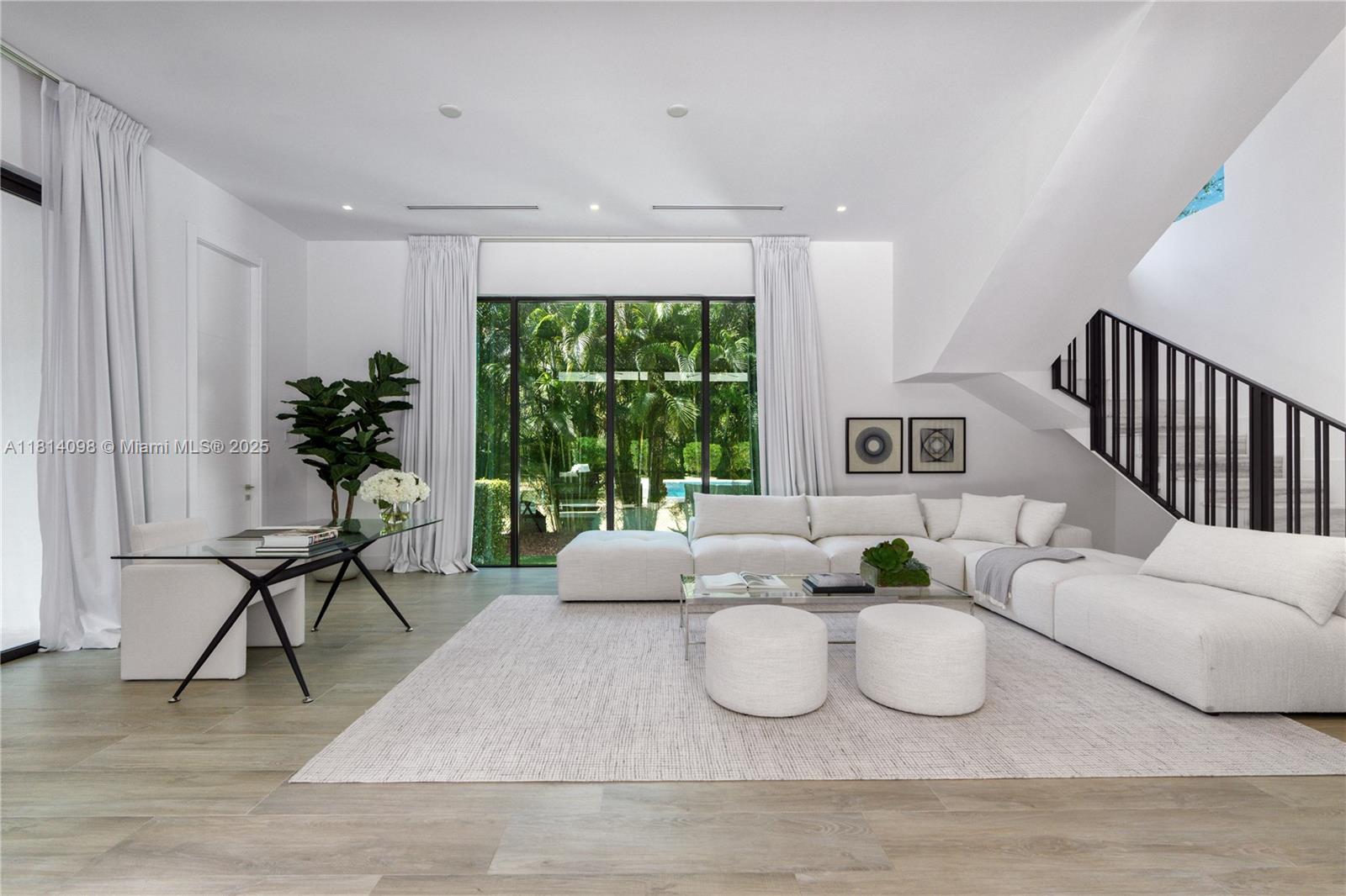 9505 SW 63rd Ct Pinecrest, FL 33156