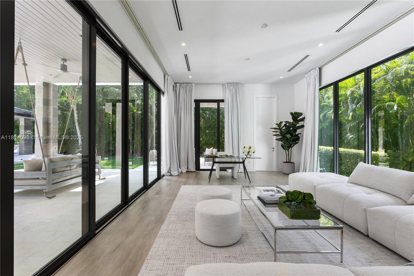 9505 SW 63rd Ct Pinecrest, FL 33156