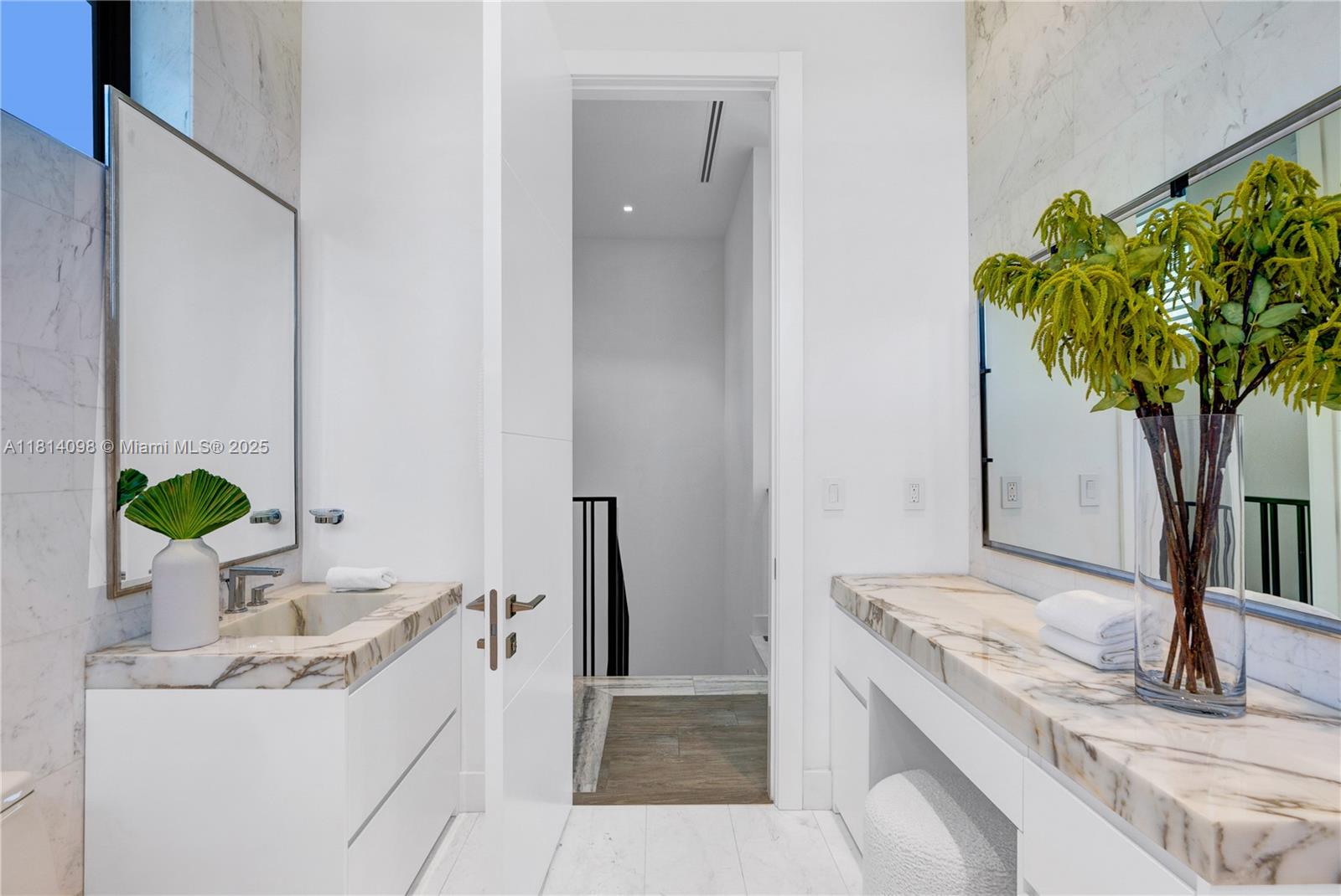 9505 SW 63rd Ct Pinecrest, FL 33156