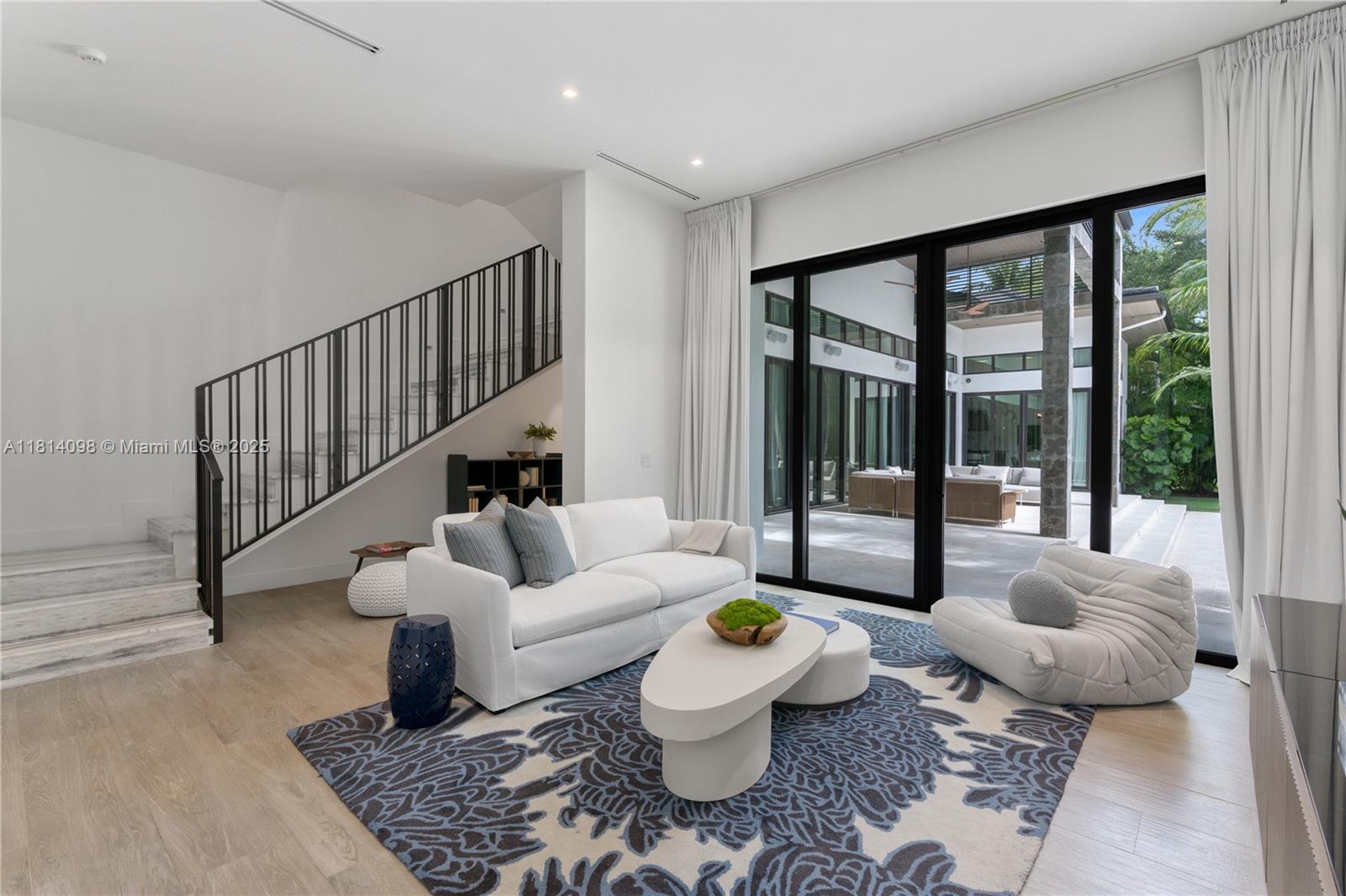 9505 SW 63rd Ct Pinecrest, FL 33156