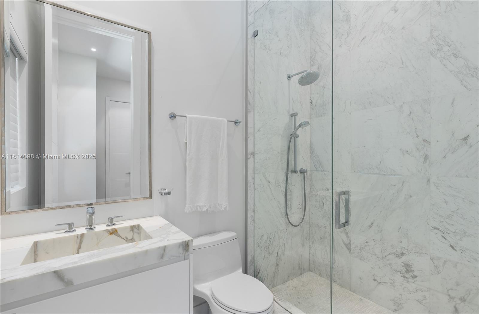 9505 SW 63rd Ct Pinecrest, FL 33156