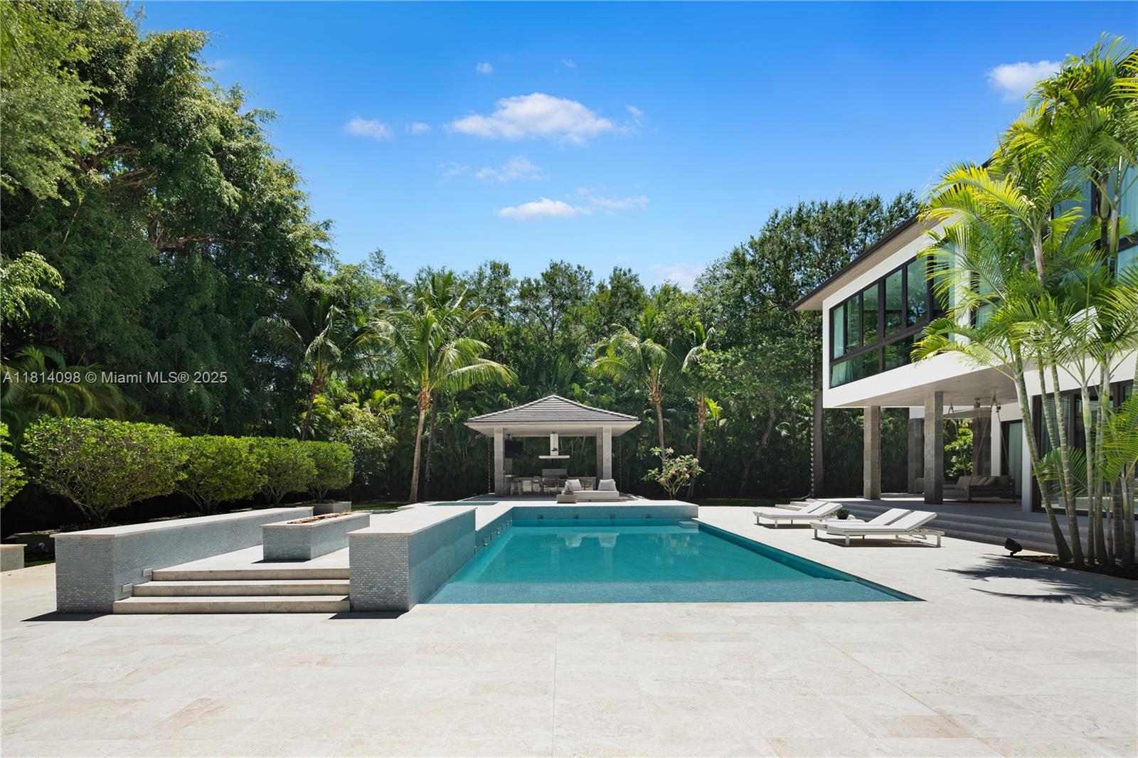 9505 SW 63rd Ct Pinecrest, FL 33156